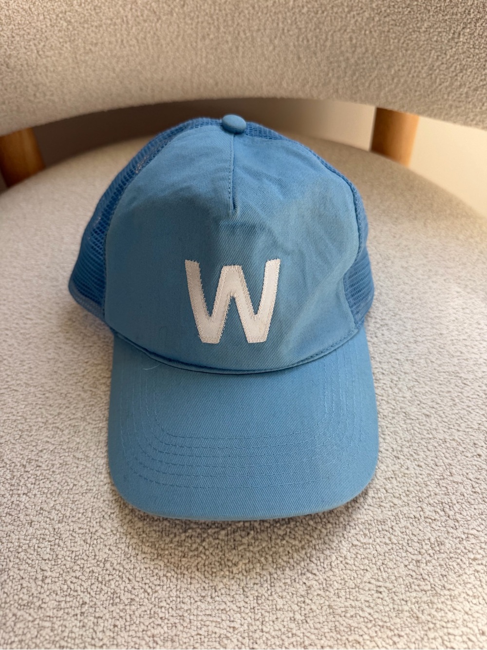 W Embroidered Light Blue Mesh Baseball Cap - Unbranded